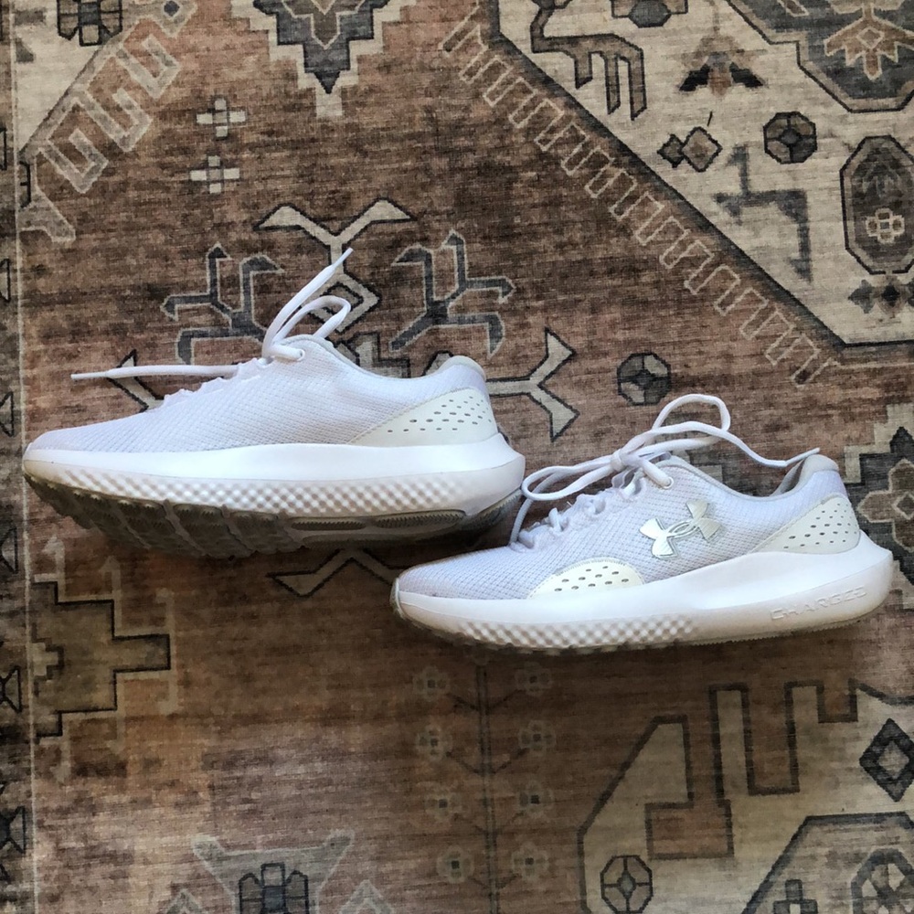 Under Armour Surge 4 Running Shoes